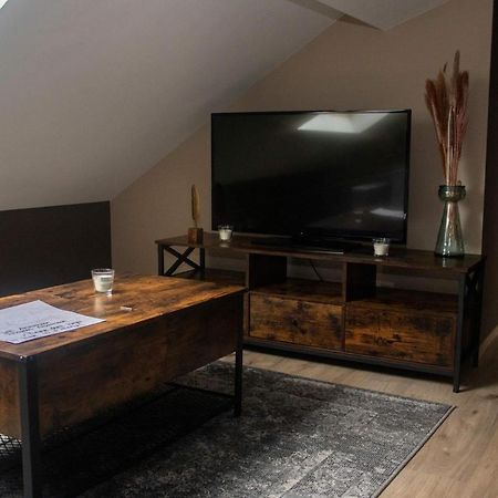 Cosy 2-Bedroom Apartment In The Center Of Hotton Eksteriør billede