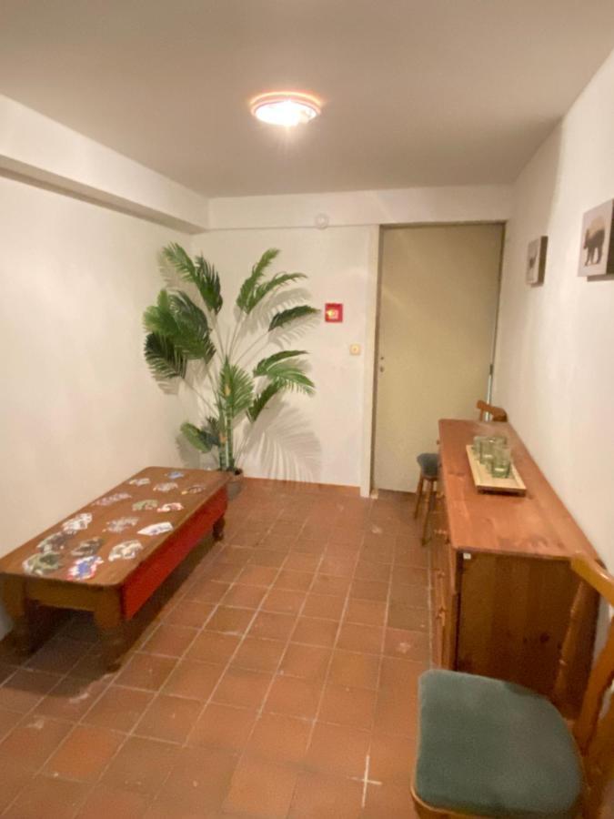 Cosy 2-Bedroom Apartment In The Center Of Hotton Eksteriør billede