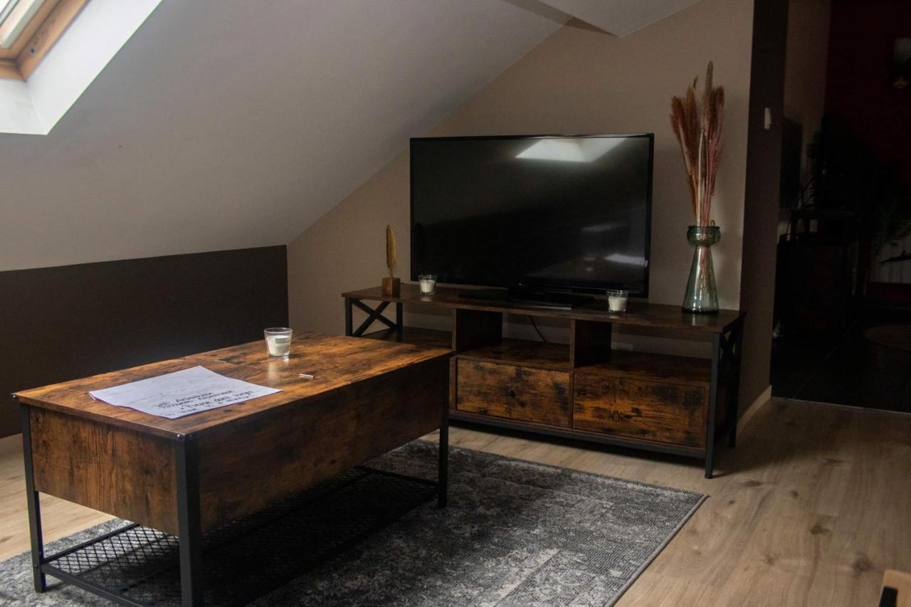 Cosy 2-Bedroom Apartment In The Center Of Hotton Eksteriør billede