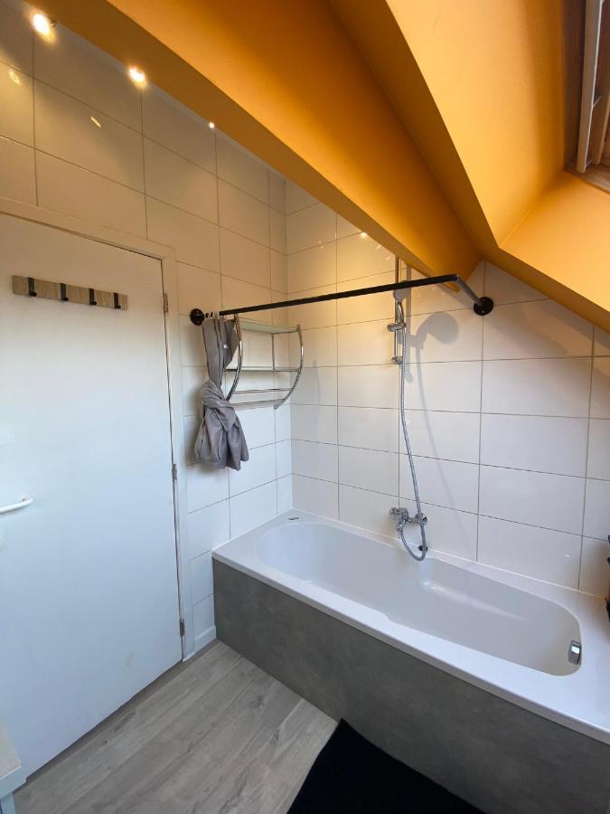 Cosy 2-Bedroom Apartment In The Center Of Hotton Eksteriør billede